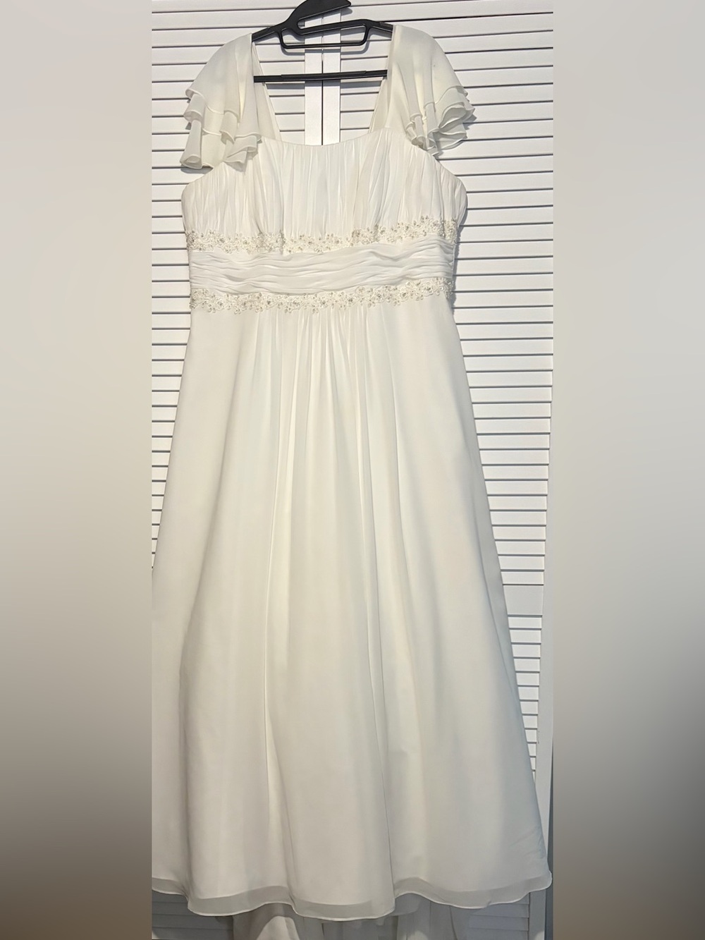 David's Bridal Off White Ruffle-Sleeve Bridal Dress with Beaded Waist😍